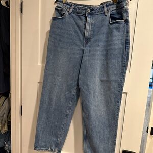 High Rise mom Abercrombie jeans